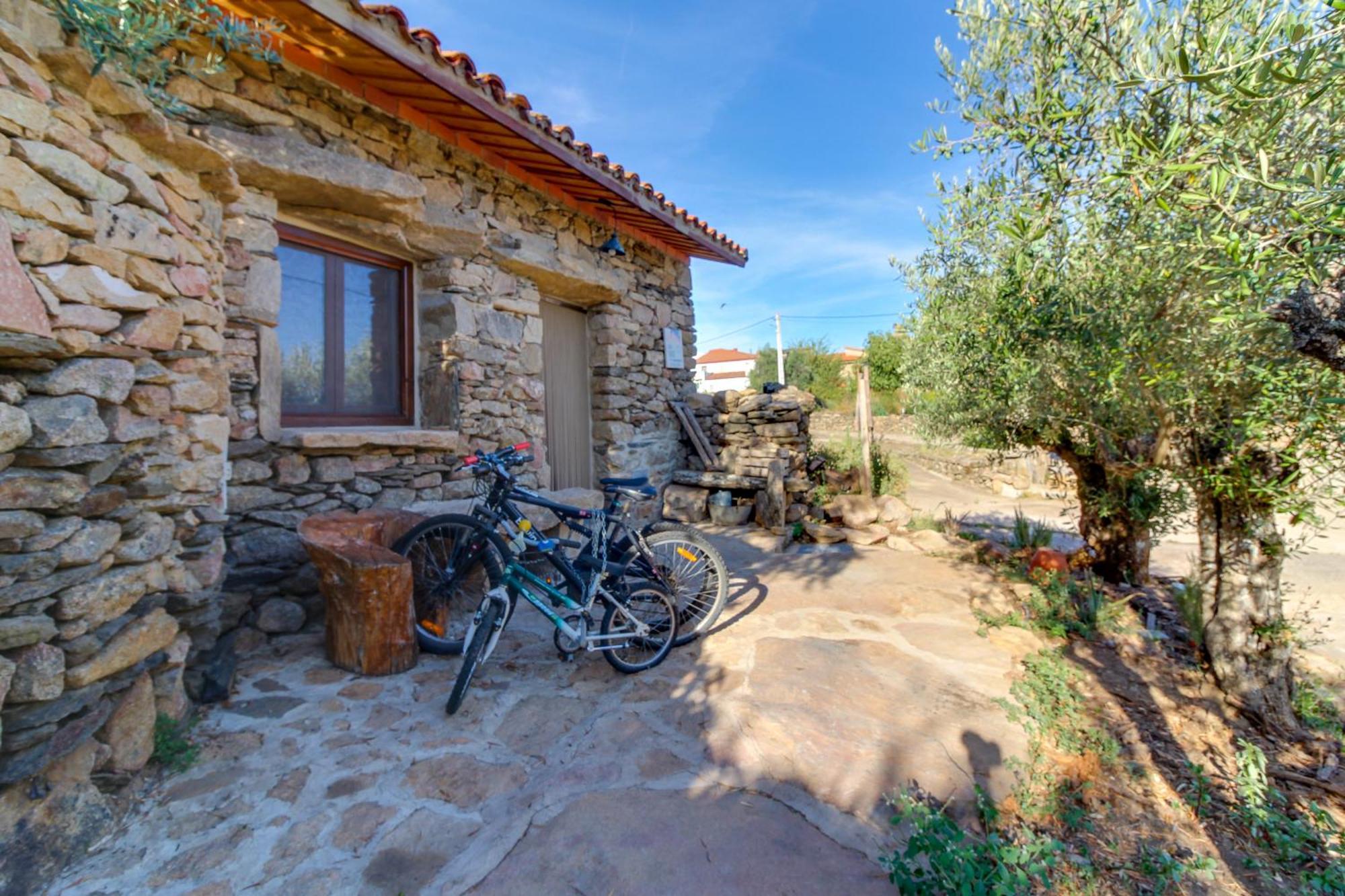 Camino De Hierro Villa Bermellar Exteriör bild